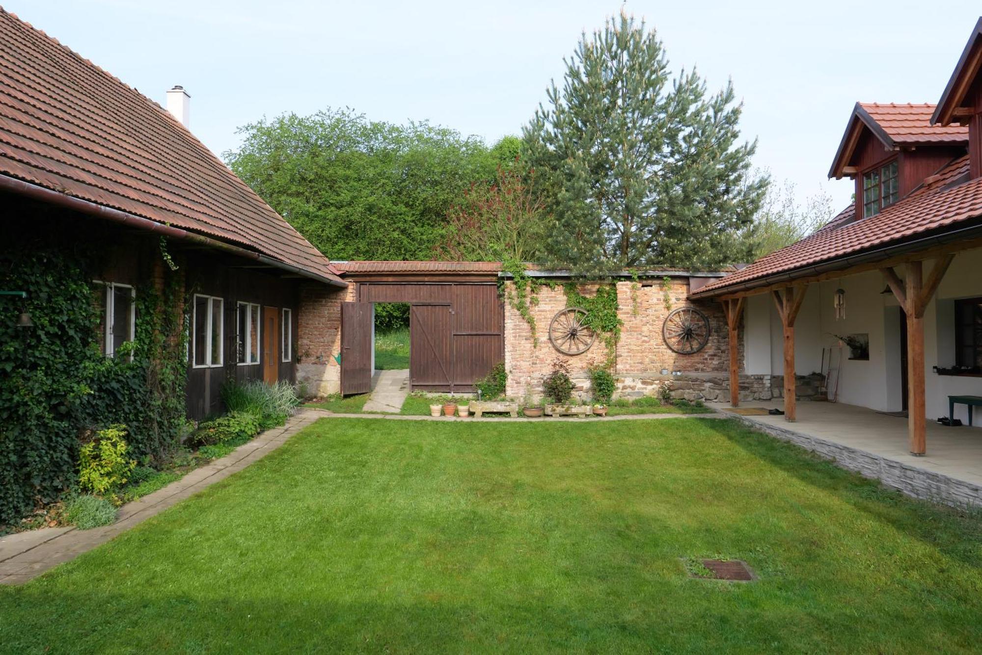 Yogashrama Traditional Ústí nad Orlicí Zewnętrze zdjęcie